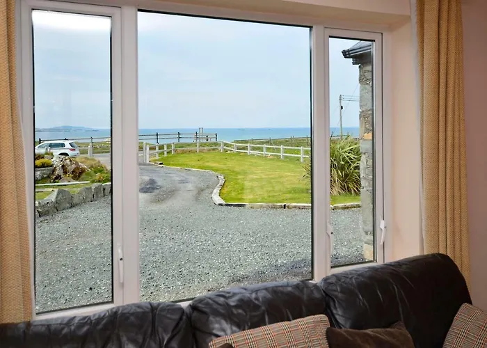 102 - Hébergement de vacances *