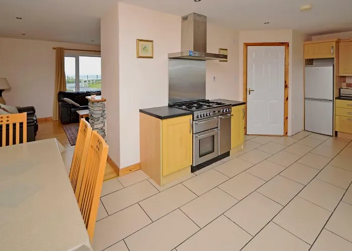 102 - * Ballyconneely